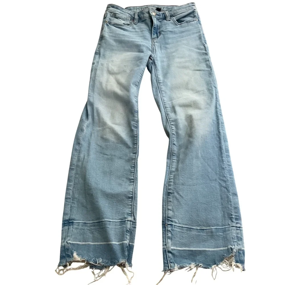 American Eagle Light Wash High Rise Flare Jeans Raw Released Hem Size 00 Regular